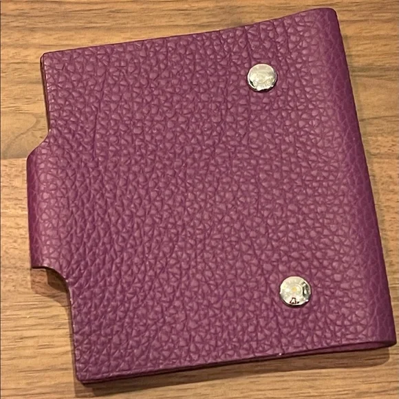 Hermes Ulysse Mini notebook cover in purple Togo leather. With box and ribbon. - Picture 8 of 10